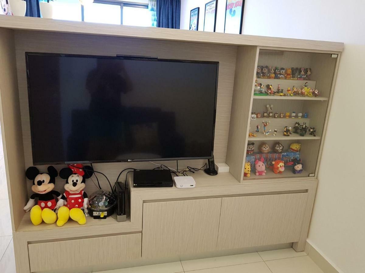 1-4Pax Mickey Mouse 1Bedrm At Puteri Harbour, Teega Suite Nusajaya  Kültér fotó